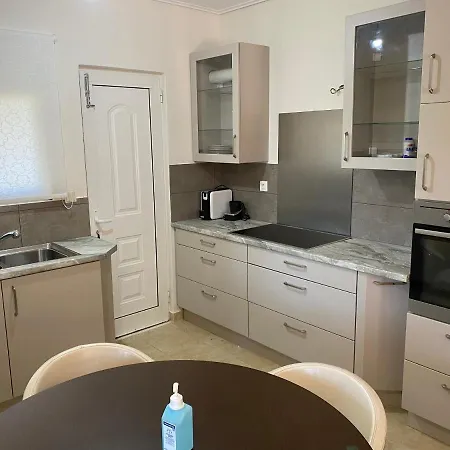 Aiolos Lutráki